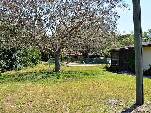 4th image of 3396 Ramblewood Dr S