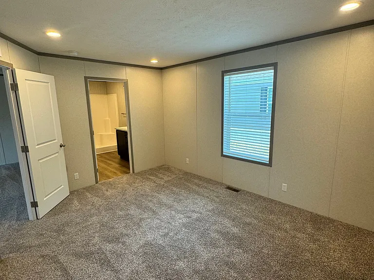 Oak Tree Village — Photo 118