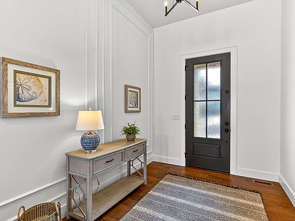 3rd image of 4411 E Hidden Oak Street