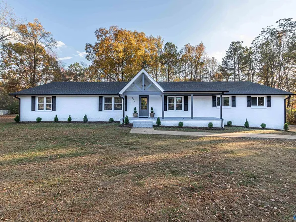 862 6th Ave NE, Arab, AL 35016