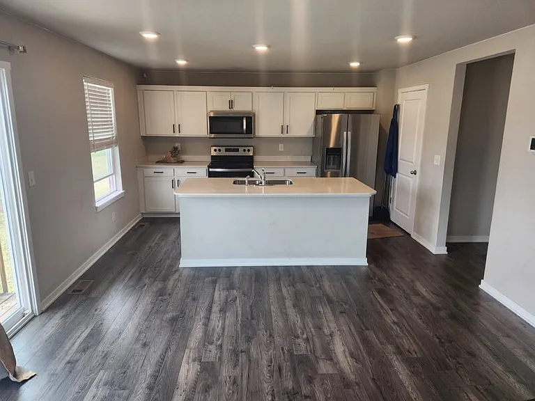 4175 Cheyenne Ct — Photo 7