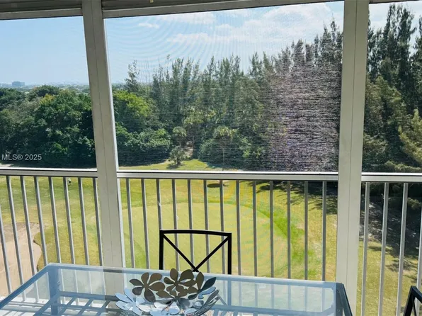 3150 N Palm Aire Dr APT 801, Pompano Beach, FL 33069