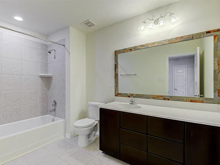 15623 Hanover Breeze Ln — Photo 17
