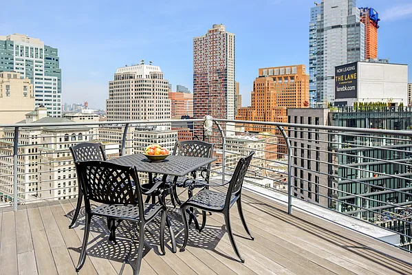 Rented by Compass | media 24