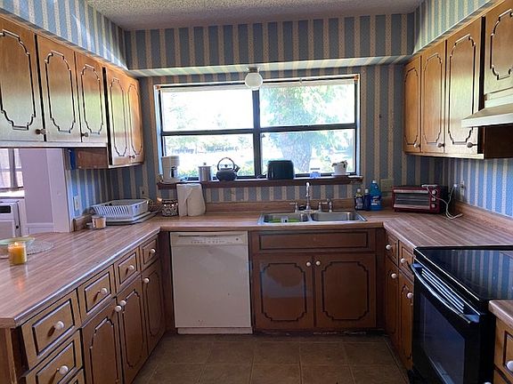 5th image of 4210 Choctaw Ln