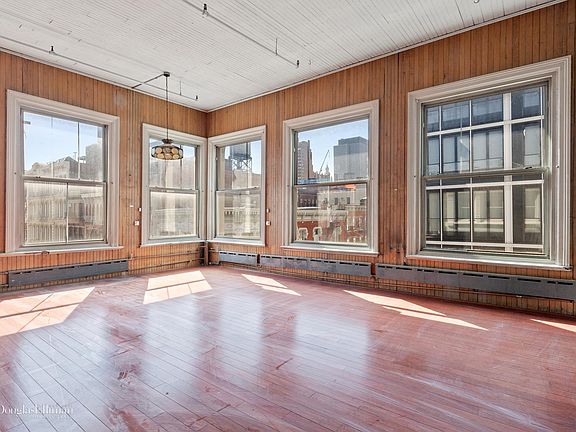 3rd image of 66 Grand St APT 5