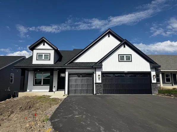 1905 Dogwood Ct, Carver, MN 55315