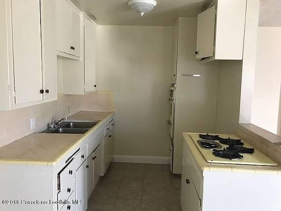 3rd image of 1548 New Ave APT C
