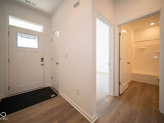 5th image of 1726 Orchard Dr