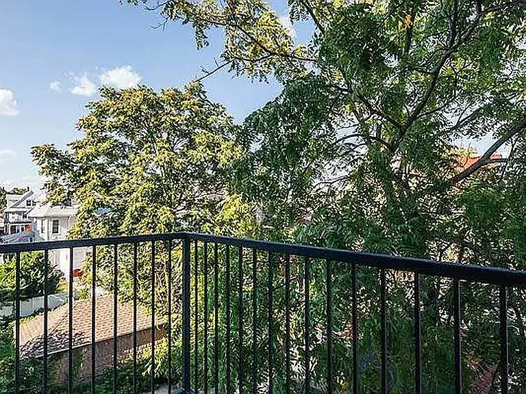 1603 New York Ave #3R — Photo 8