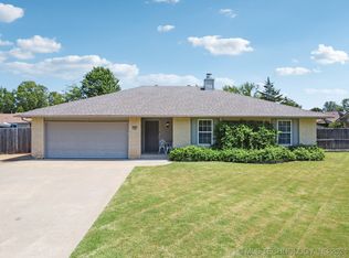 309 N Fir Pl, Broken Arrow, OK 74012
