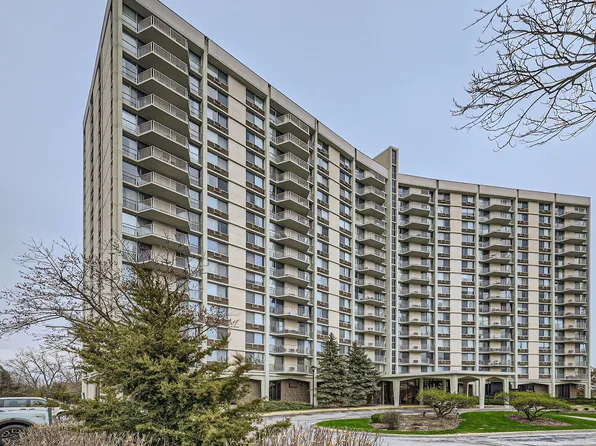 40 N Tower Rd APT 8G, Oak Brook, IL 60523
