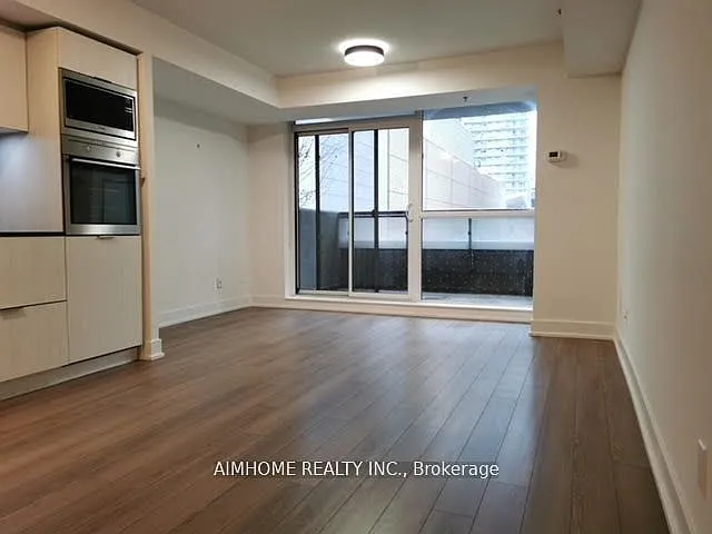 318 Richmond St W #416 — Photo 2