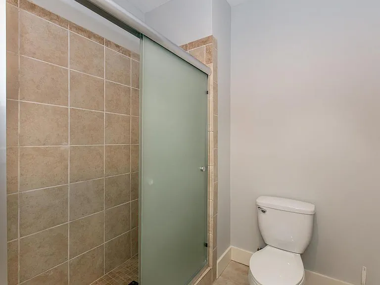 9 Kenilworth Knls #109 — Photo 13