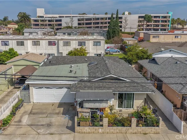 7851 Cypress Dr, Huntington Beach, CA 92647