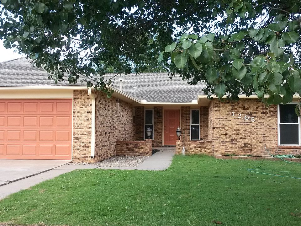 1st image of 1205 Brentwood Dr