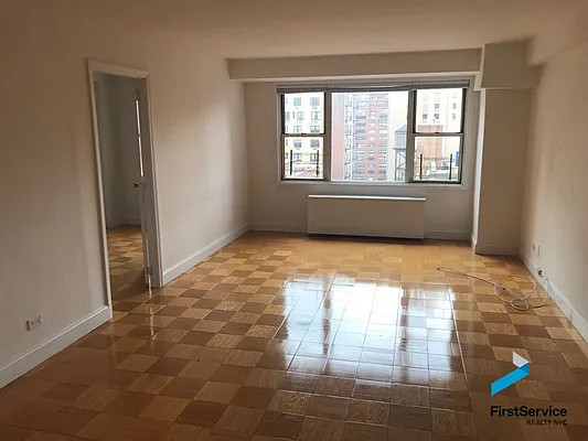 Rented by FirstService Realty (legacy) | media 23