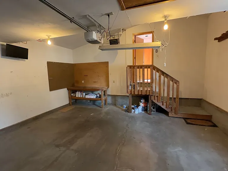 2741 NE Laramie Way — Photo 19