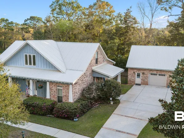 107 Ronforth St, Fairhope, AL 36532