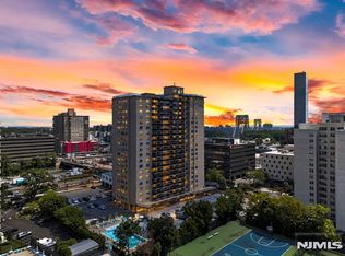 2077 Center Avenue #11H, Fort Lee, NJ 07024