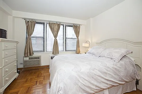 Rented by Manhattan Boutique Real Estate | media 19
