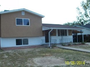 3721 Devonshire Ln, Pueblo, CO 81005