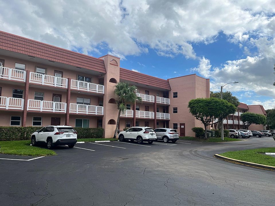 1st image of 9601 Sunrise Lakes Boulevard #305