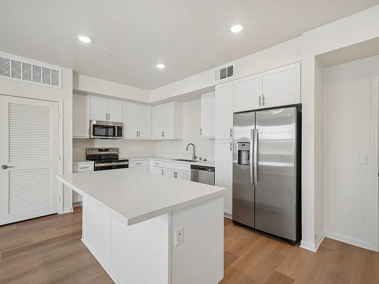 Gallery Park Apartments — Photo 140