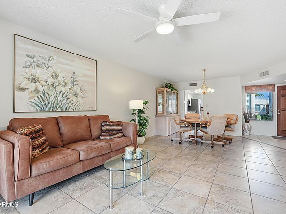 4th image of 746 S PRIVET Way