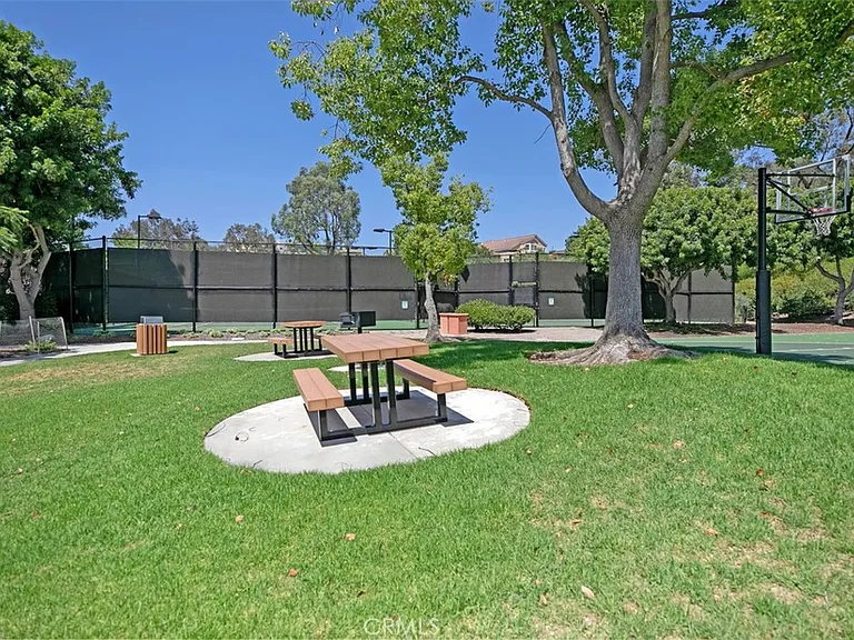 25732 Weston Dr — Photo 47