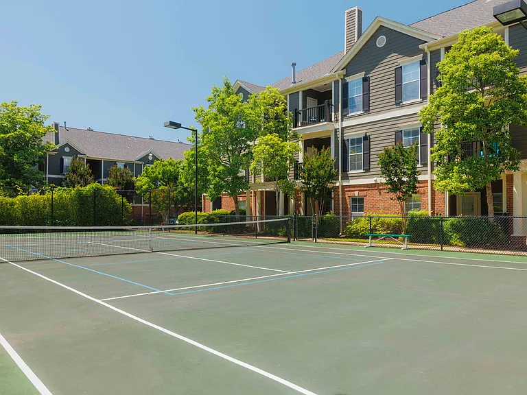South Bluffs Apartments — Photo 5