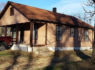 422 N 6th St, Arkansas City, KS 67005