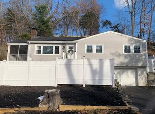 15 Livingstone Ln, Waltham, MA 02453