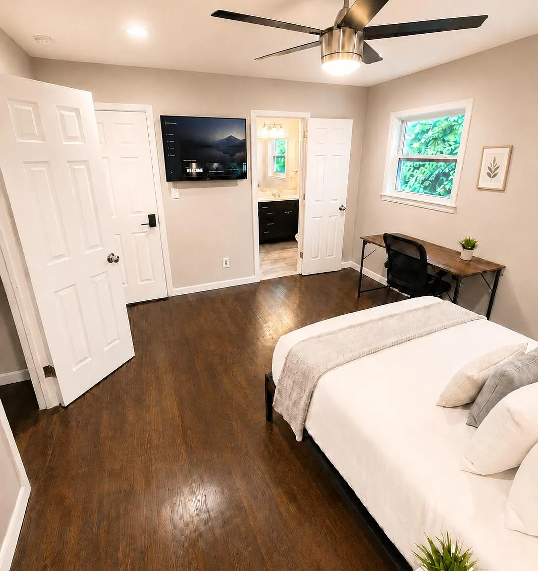 4 bed, 7.0 bath, 3640 sqft, $1,113 — Photo 1