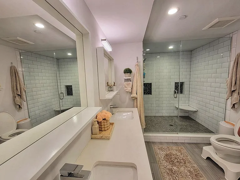 212 Bainbridge St #3 — Photo 13