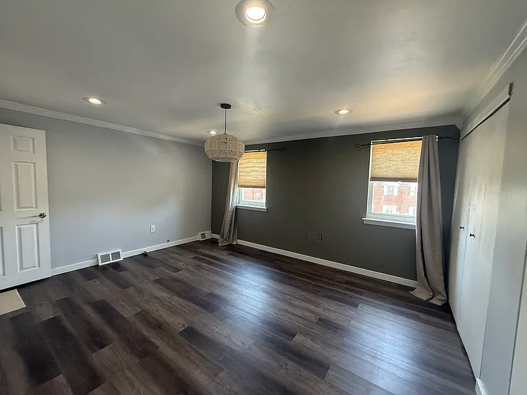 2727 Taunton St — Photo 24