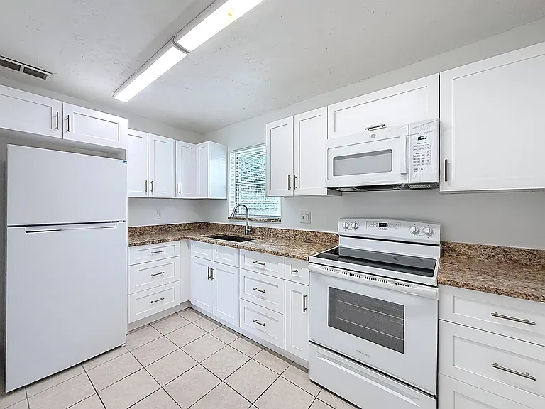 235 Lake Dora Dr #235 — Photo 13