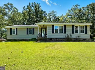 12 Indian River Rd SE, Lindale, GA 30147