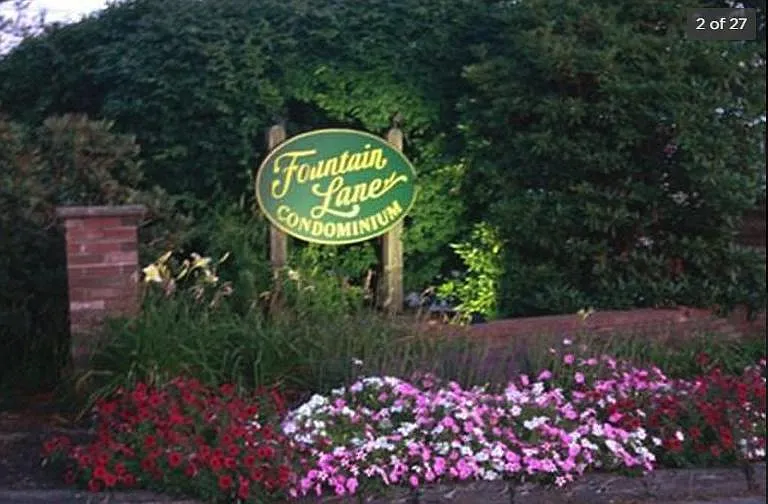 23 Fountain Ln — Photo 9