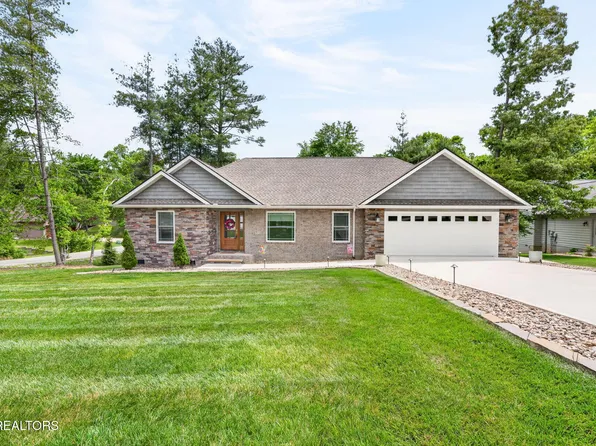 11 Kenwood Ct, Crossville, TN 38558