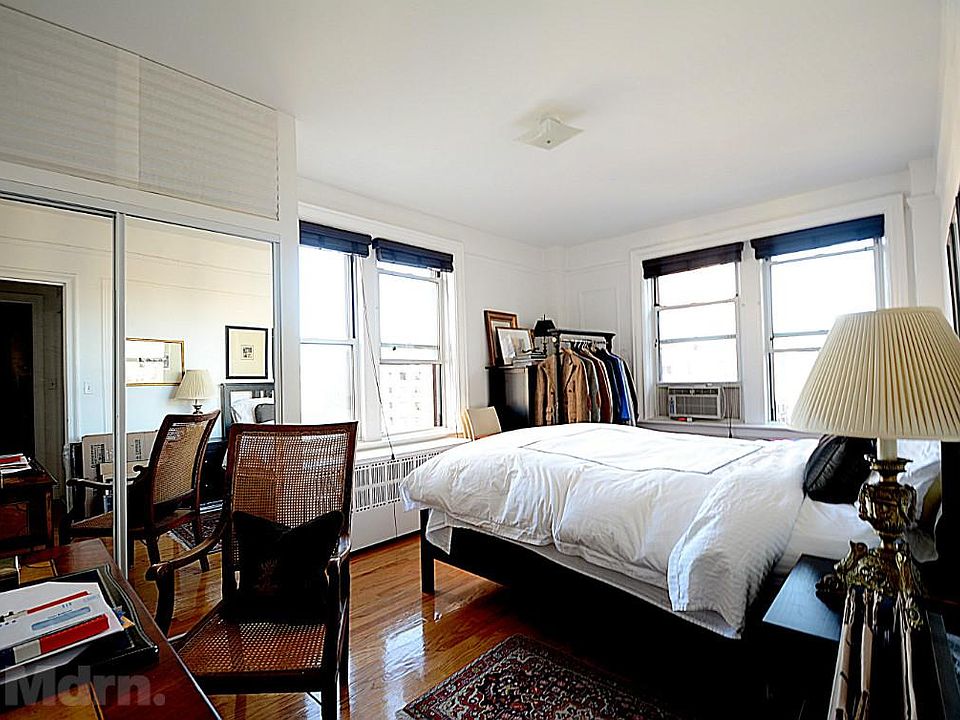 1st image of 200 W 70th St APT 16G
