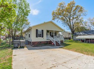 1015 S Walnut St, Kannapolis, NC