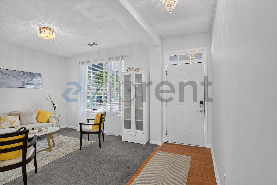 3 bed, 2.5 bath, 1696 sqft, $2,125 — Photo 4