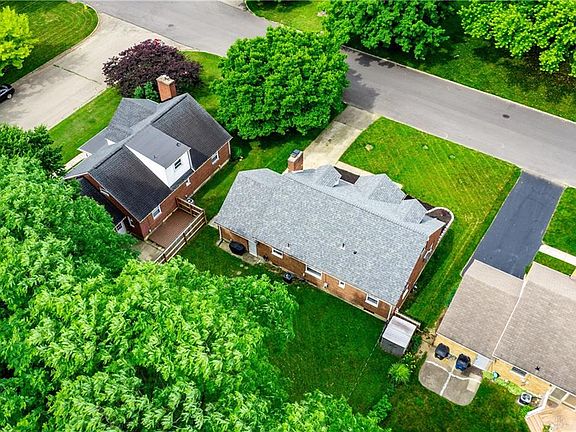 5th image of 330 Shadowlawn Ave
