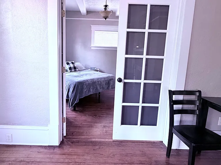 611 S Walnut St #1 — Photo 6
