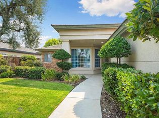 704 Windsor Park Dr, Bakersfield, CA