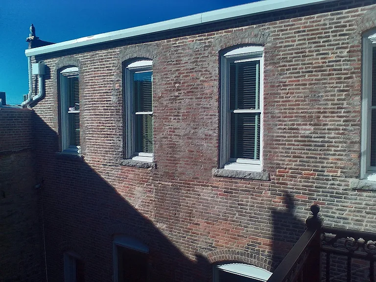 114 E University St #7 — Photo 7