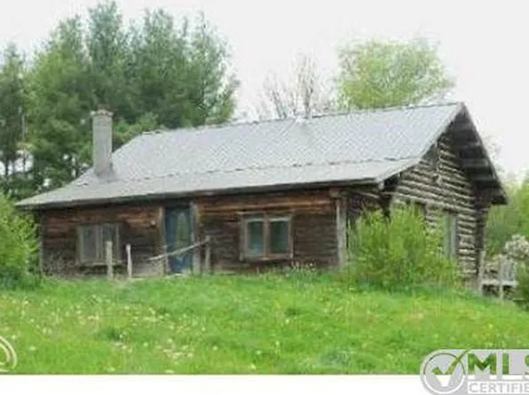 6225 N Solomon Rd, Middleville, MI 49333