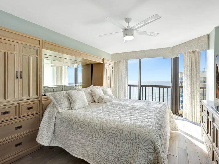 9500 S Ocean Dr #Penthouse 10 — Photo 24
