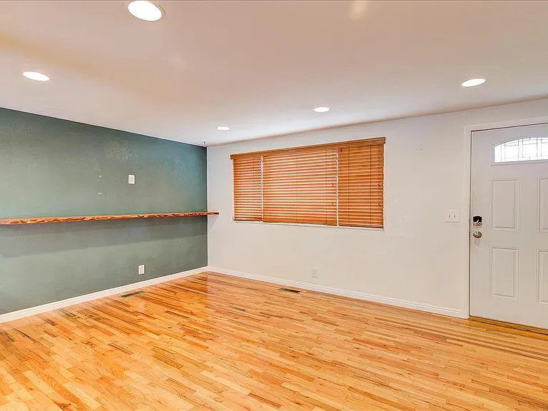 3314 S Meadowlark Dr — Photo 6